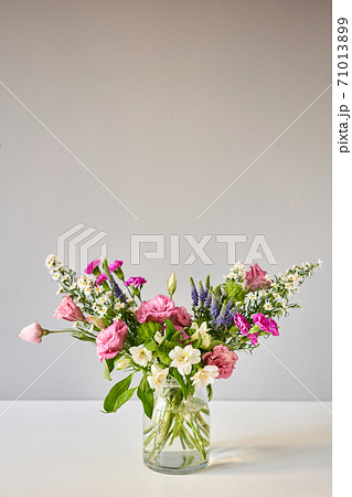 Bouquet 007, step by step installation of flowers in a vase. Flowers bunch, set for home. Fresh cut flowers for decoration home. European floral shop. Delivery fresh cut flower. Bouquet 007, step by step installation of flowers in a vase. Flowers bunch, set for home. Fresh cut flowers for decoration home. European floral shop. Delivery fresh cut flower. 71013899
