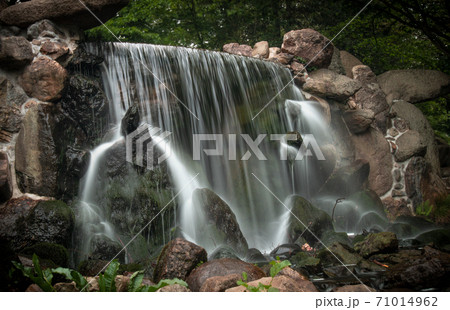 waterfall on the castle Zypendaal waterfall on the castle Zypendaal 71014962