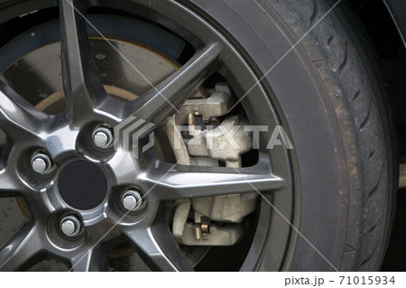 タイヤ　ブレーキパッド	 71015934