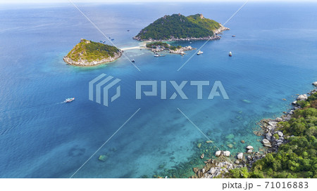 Aerial view Drone shot of Koh Nang Yuan Beautiful small island in surat thani Thailand. 71016883