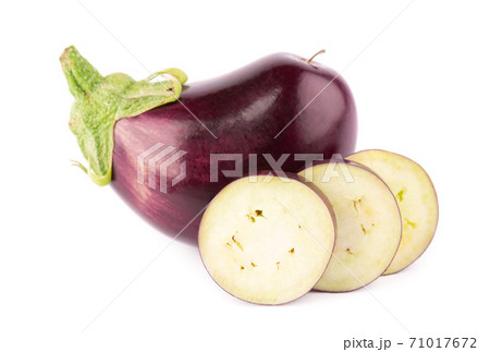 Eggplant isolated on white background. Fresh sliced eggplant or aubergine vegetable. 71017672