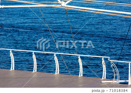 deck with wooden flooring suspension system mounted on the cables. 71018384