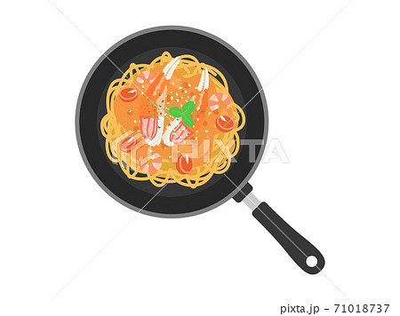 フライパンで調理する蟹のパスタのイラスト フライパンで調理する蟹のパスタのイラスト 71018737
