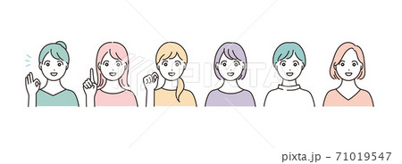 女性 上半身 笑顔 セット 女性 上半身 笑顔 セット 71019547