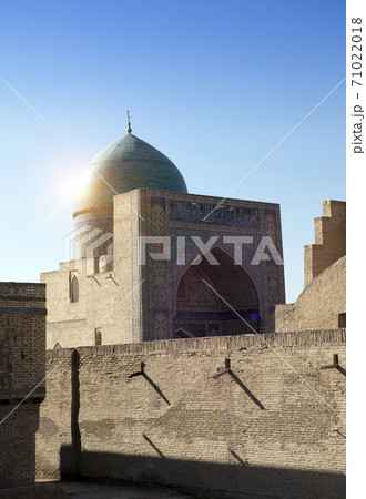 Poi Kalyan Ensemble, the Islamic religious complex in Bukhara, Uzbekistan.. 71022018