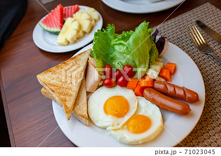 American Breakfast Set on table 71023045