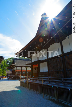 下鴨神社　神服殿　光芒　光彩 71023342