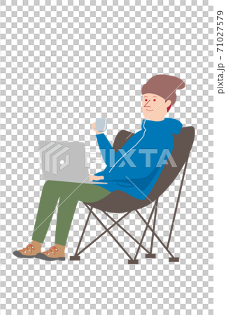 男人在戶外做遠程工作 男人在戶外做遠程工作 71027579