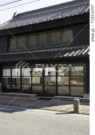 日光街道古河宿 よこまち柳通りの街並 日光街道古河宿 よこまち柳通りの街並 71031047