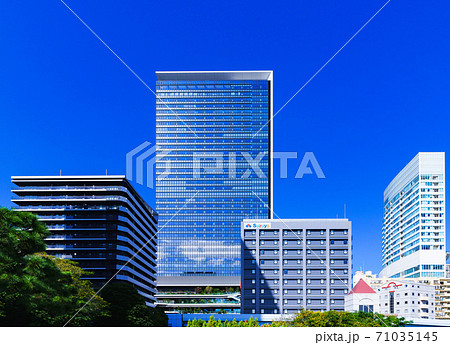 竹芝埠頭から見た東京ポートシティ竹芝　【東京都の都市風景】 71035145