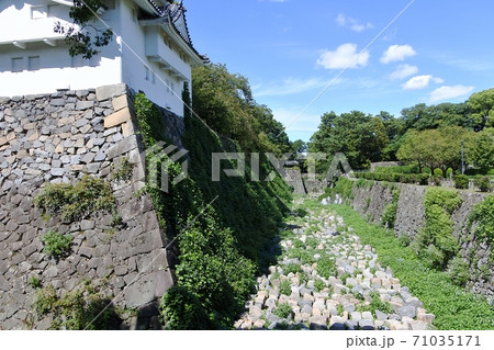 名古屋城東南隅櫓横の内堀 名古屋城東南隅櫓横の内堀 71035171
