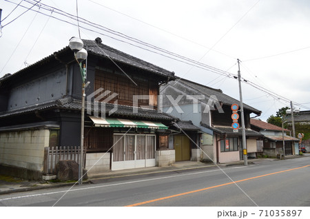 群馬、桐生市の古い家並み 群馬、桐生市の古い家並み 71035897