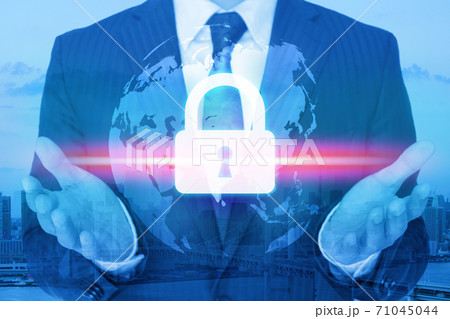 KEY 鍵 秘訣やセキュリティーのイメージ concept of key, security and 71045044