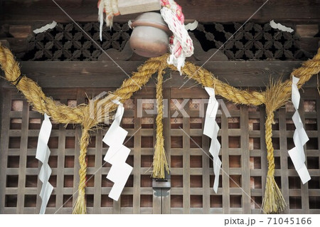 凛とした静寂の信州あずみ野穂高神社（若宮社） 71045166