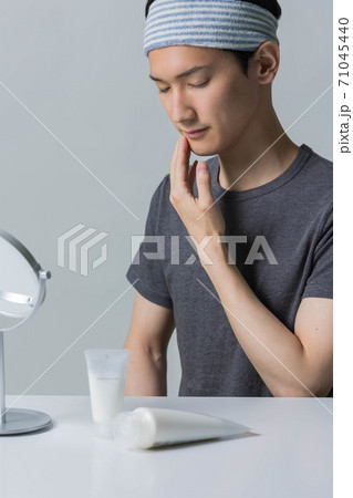 メンズビューティーイメージ 【美肌】 71045440