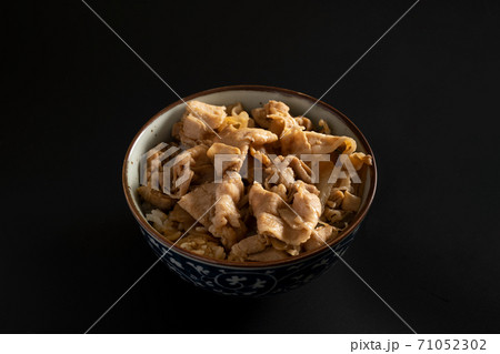 豚丼 豚丼 71052302