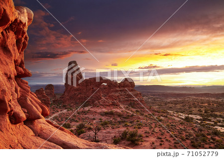 Arches National Park, Utah, USA 71052779