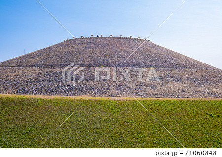 神戸の五色塚古墳 71060848