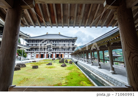 長楽寺（但馬大仏・但馬大佛）：回廊の風景 71060991
