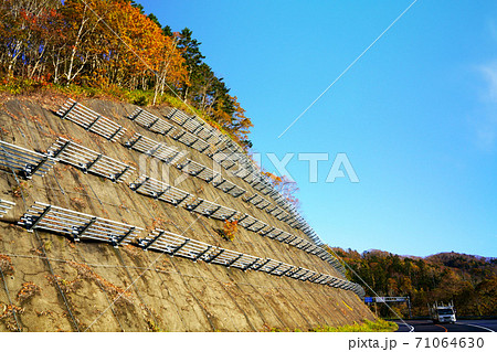 落雪防止柵 の写真素材