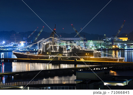 イージス護衛艦の電灯艦飾【横須賀市】記念日 71066845