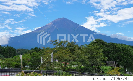 景色 観光地 山 71067242