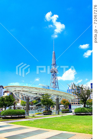 名古屋市、名古屋テレビ塔とオアシス21の風景 71067276
