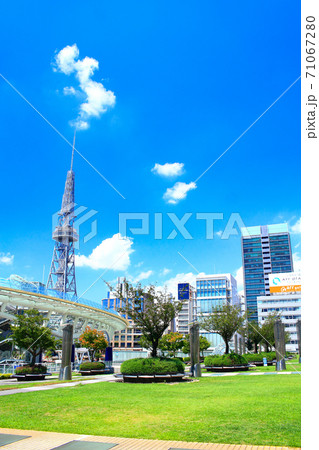 名古屋市、名古屋テレビ塔とオアシス21の風景 71067280