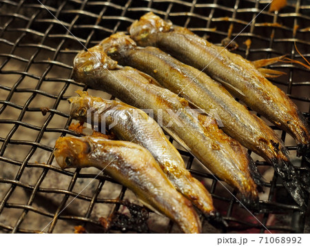 釧路名物・炉端焼きの本ししゃも 71068992