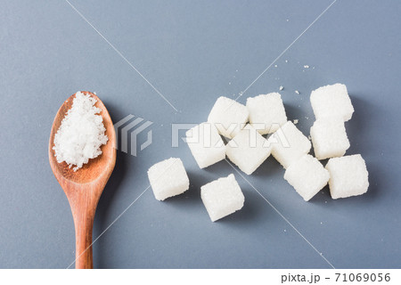 sugar cube sweet food ingredient and sugar in spoon 71069056