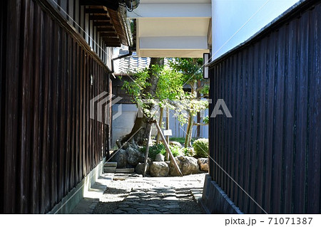うだつの上がる街並み　岐阜・美濃の街並み 71071387