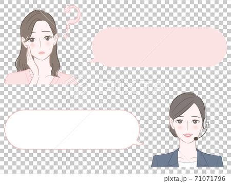 会話をするオフィスカジュアルの女性とコールセンターの女性 71071796