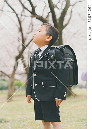 小学校入学 71074264