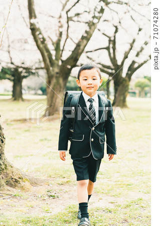 小学校入学 小学校入学 71074280