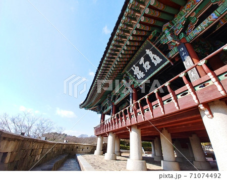 晋州城 チョクソクル 風景 71074492