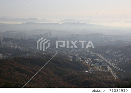 山 風景 秋 71082930