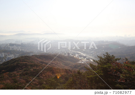 山 風景 秋 71082977