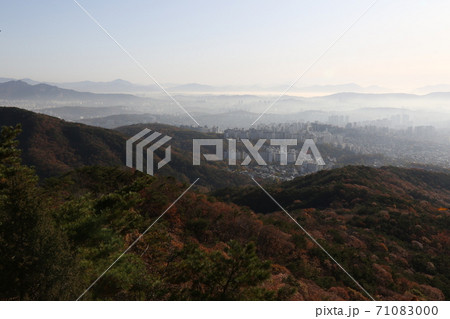 山 風景 秋 71083000