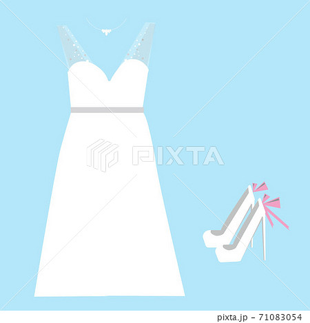 可愛いウェディングドレスと靴のイラストのイラスト素材