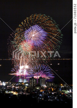 長野県 諏訪湖の花火大会の写真素材