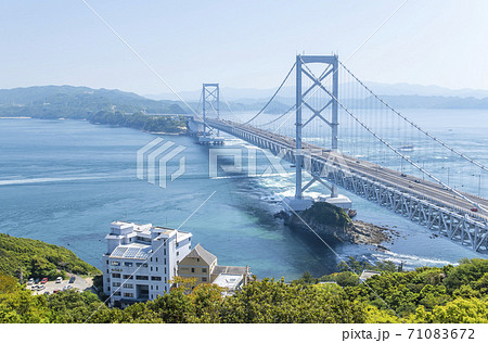 【徳島県】大鳴門橋と鳴門のうずしお 71083672