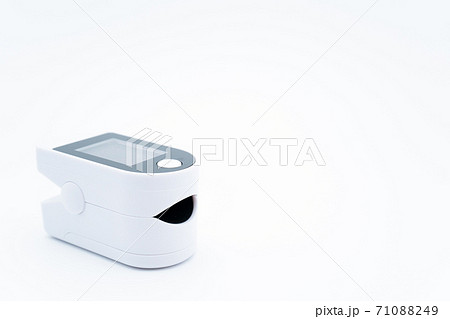 血中酸素濃度　パルスオキシメーター　肺炎予防 71088249