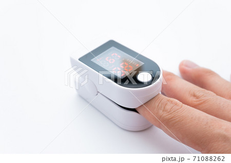 血中酸素濃度　パルスオキシメーター　肺炎予防 71088262