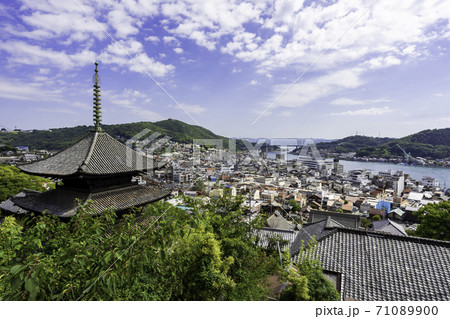 天寧寺三重塔と尾道の町並み 広島県尾道市 天寧寺三重塔と尾道の町並み 広島県尾道市 71089900