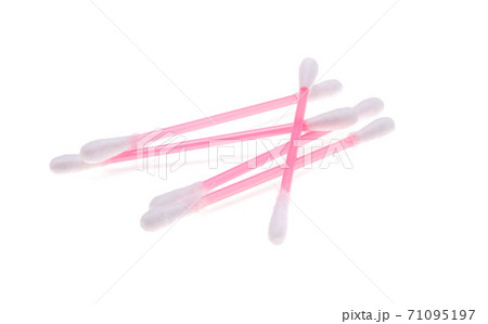 cotton swabs isolated 71095197