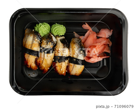 Plastic container with unagi nigiri set ready for takeout delivery Plastic container with unagi nigiri set ready for takeout delivery 71096079