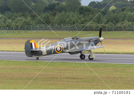 イギリス海軍シーハリケーンMk.IB イギリス海軍シーハリケーンMk.IB 71100191