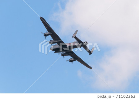 イギリス空軍ランカスターB Mk.I爆撃離脱 イギリス空軍ランカスターB Mk.I爆撃離脱 71102262
