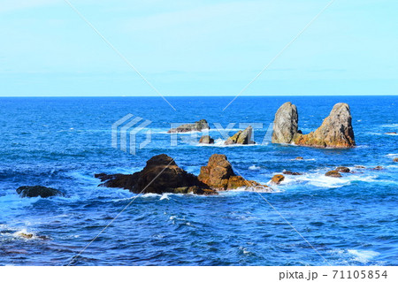 穴見海岸【山陰海岸ジオパーク】 穴見海岸【山陰海岸ジオパーク】 71105854