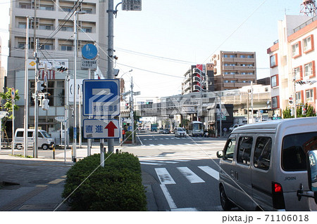 浦安駅前交差点 浦安街道沿いの写真素材 [71106018] - PIXTA